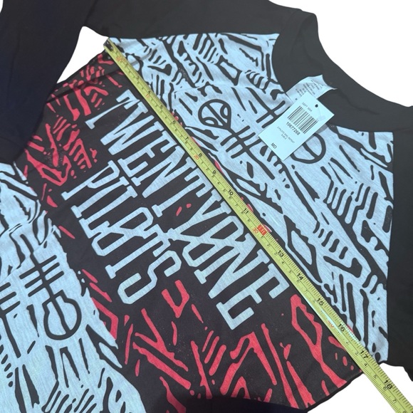 Twenty One Pilots Women MEDIUM Sweatshirt Long Sleeve  Crewneck Light Weight NEW - Picture 5 of 8
